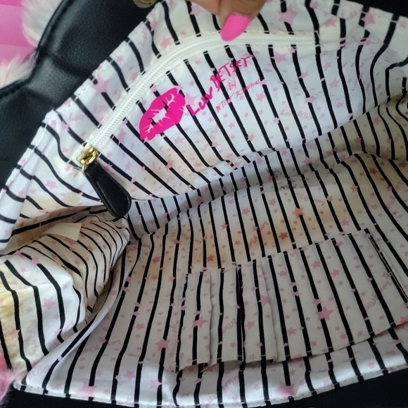 Betsey Johnson holographic Cat fur tote - Picture 4 of 9